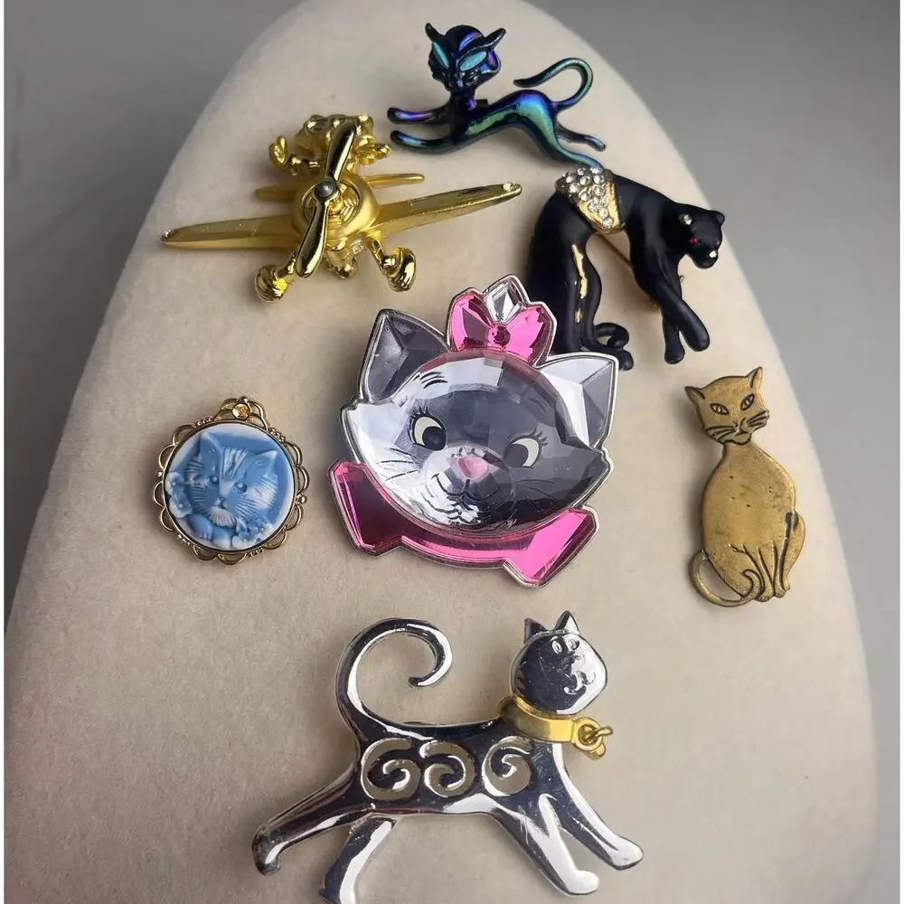 Cat Lovers Brooch Pin Lot + 1 Pendant - Disney Brooch Feline Kitty Brooches